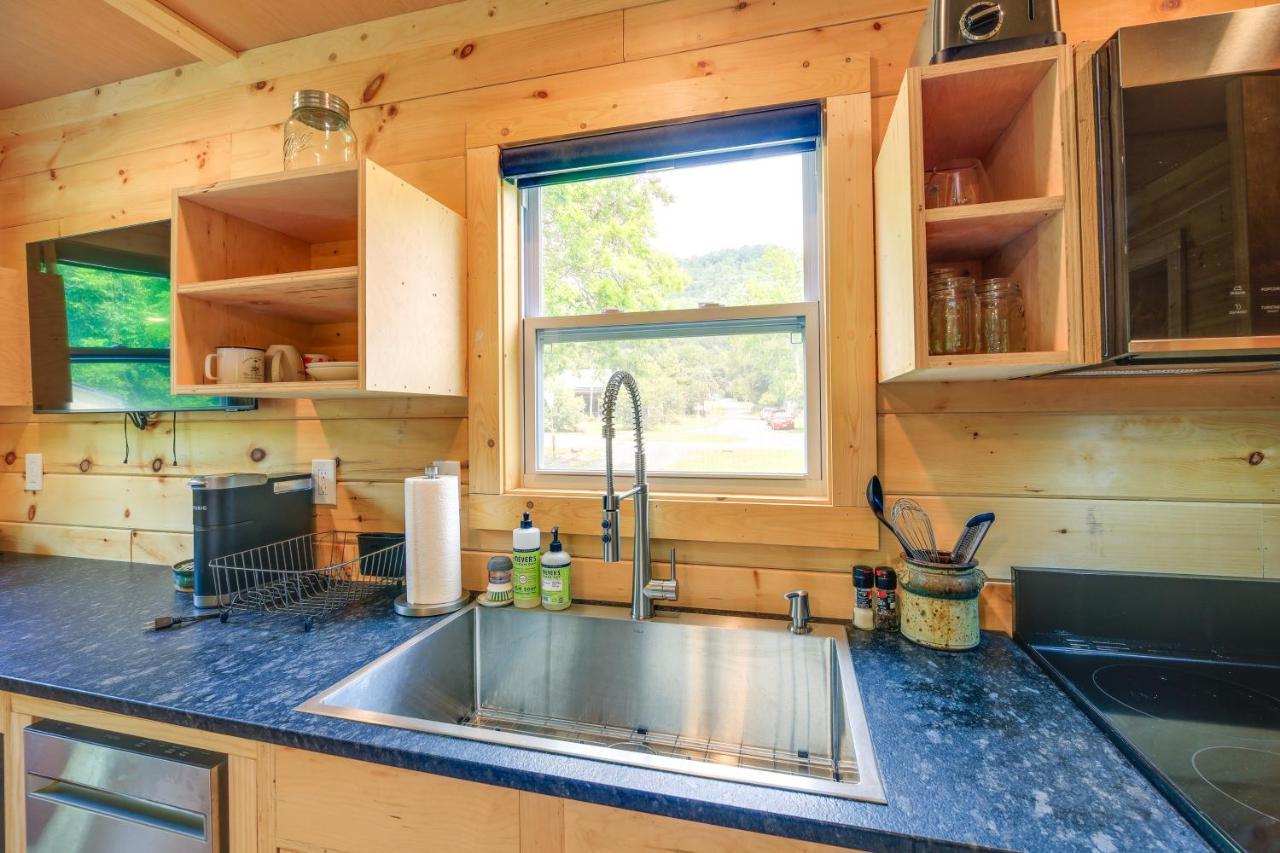Cozy Hikers Hideaway Steps From Creeper Trail! Lejlighed Damascus Eksteriør billede