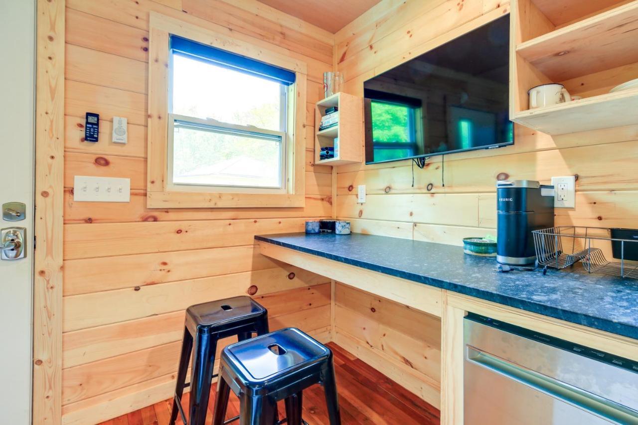 Cozy Hikers Hideaway Steps From Creeper Trail! Lejlighed Damascus Eksteriør billede